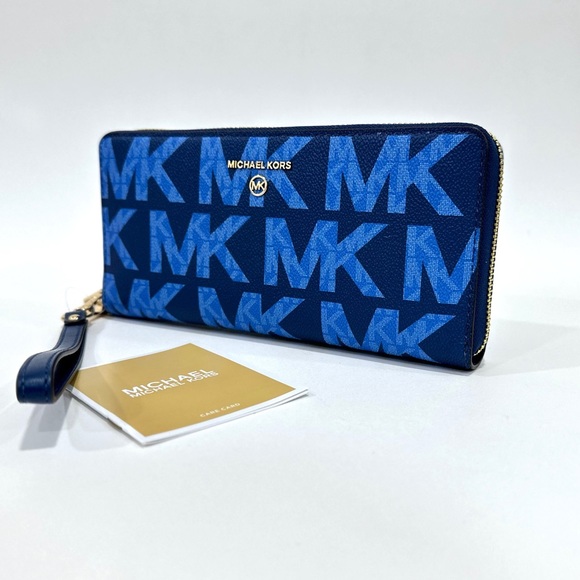 Michael Kors Bags Michael Kors Jet Set Charm Large Continental